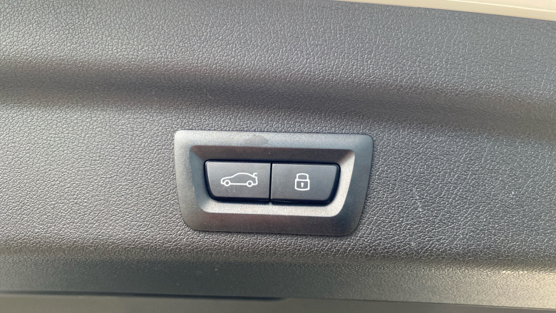 BMW 2 Series 220i MHT M Sport 5dr DCT Petrol Hatchback